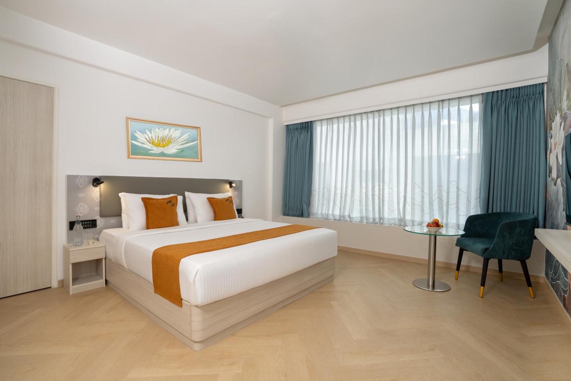 Premium Room King Bed on F&B,1697868493:JPEG